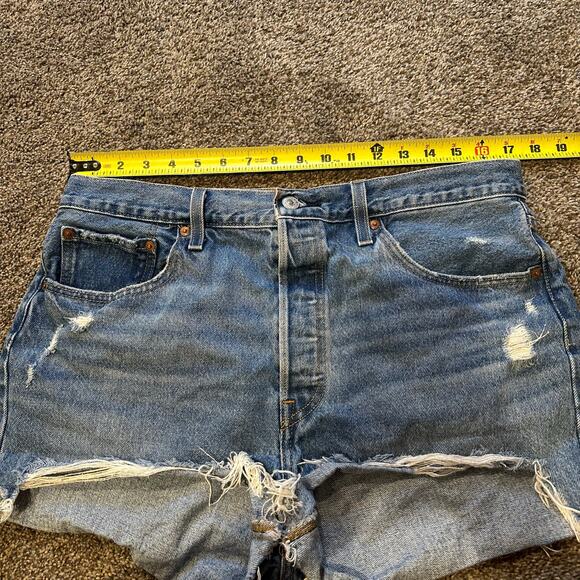 LEVI'S Women's 501 Original Short Size 33 In Oxnard Audio - Picture 11 of 12